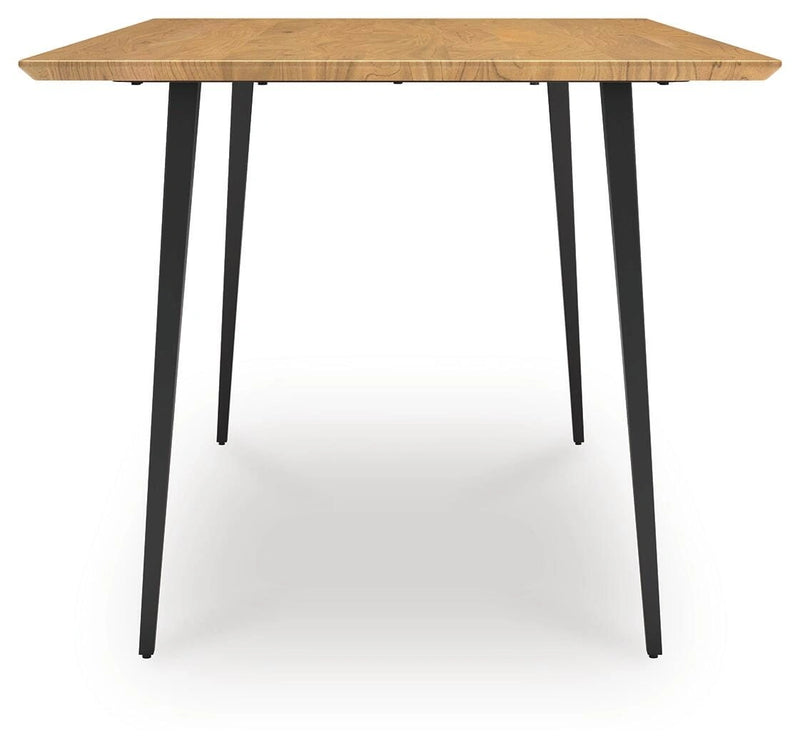 Gretlynn Dining Table